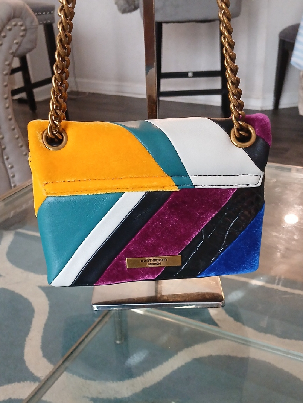 Kurt Geiger Multicolor Velvet Chain Shoulder Bag - Picture 4 of 8